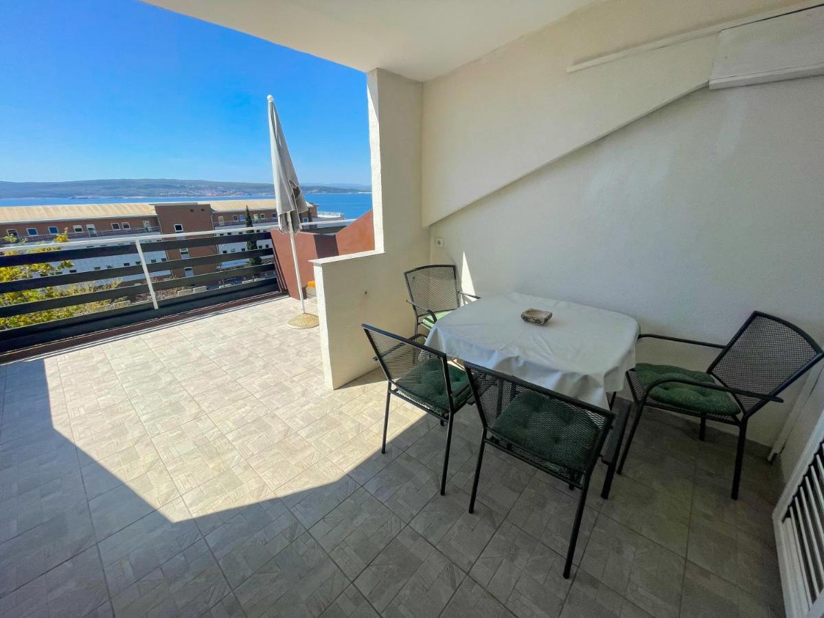 Apartmani Milan Crikvenica Exterior foto