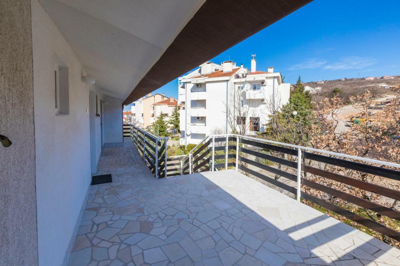 Apartmani Milan Crikvenica Exterior foto