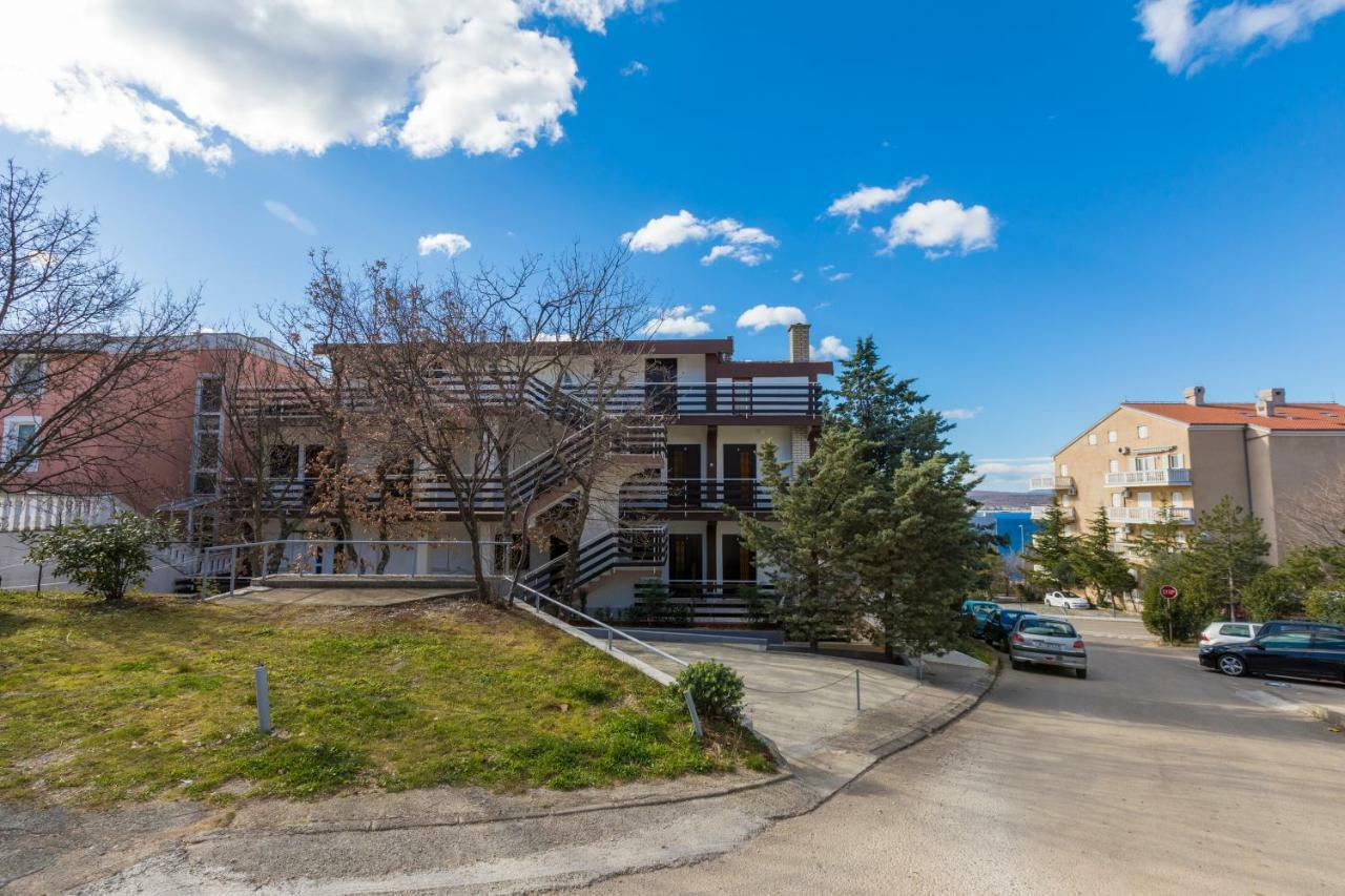 Apartmani Milan Crikvenica Exterior foto
