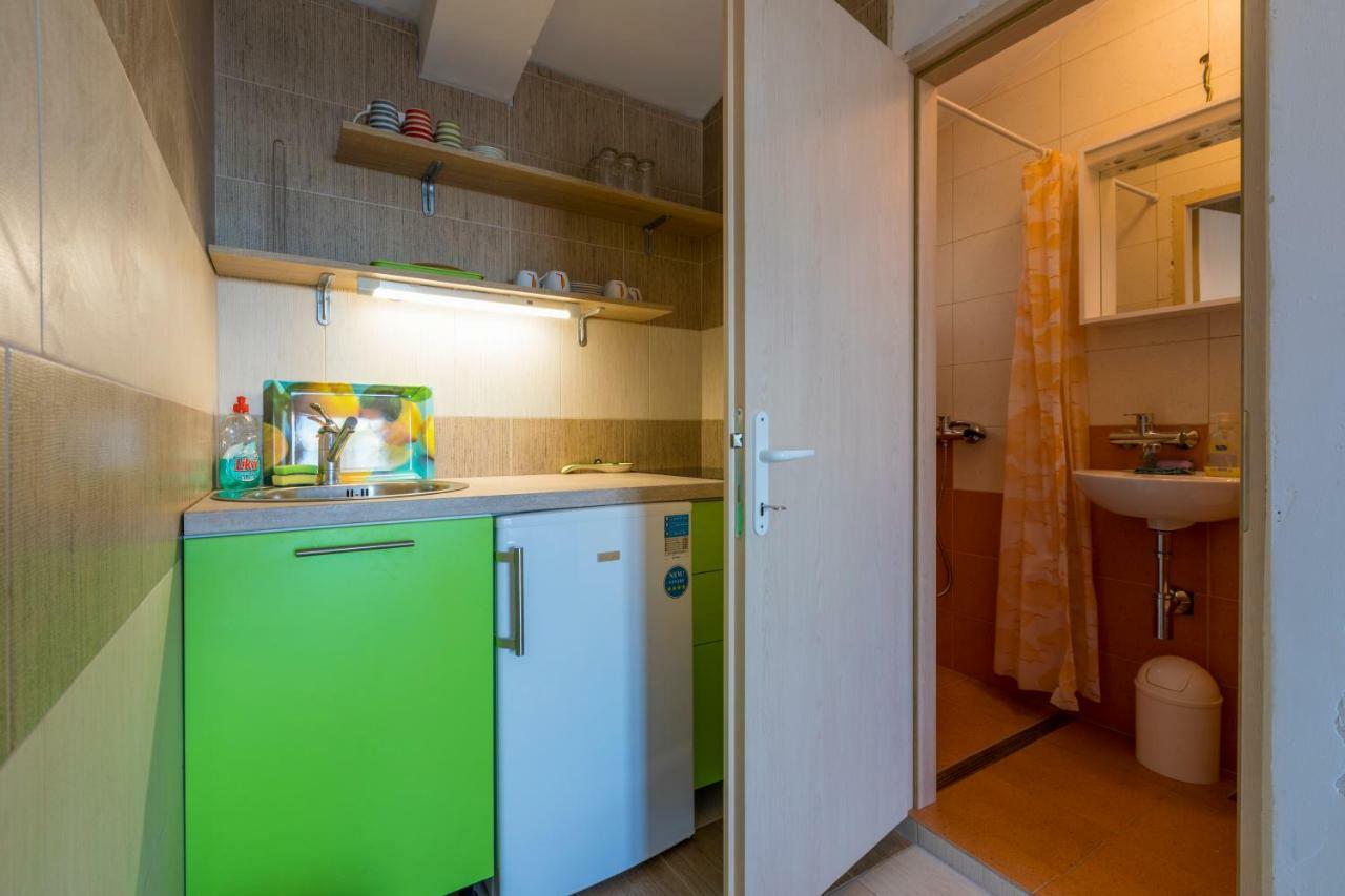 Apartmani Milan Crikvenica Exterior foto